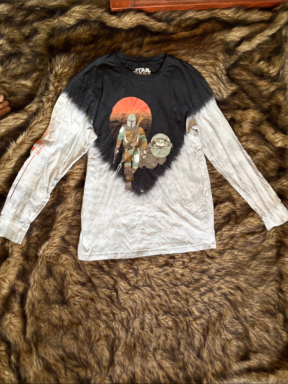 Star Wars Universe Mandalorian with Baby Yoda - Long Sleeve Shirt - Medium